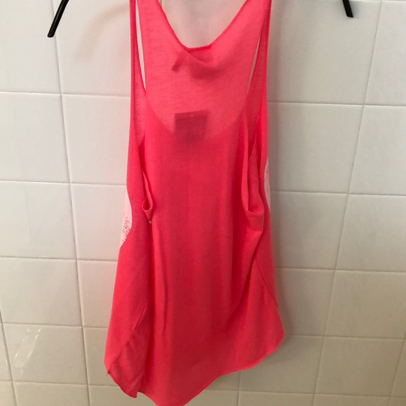 Pink Razor Back t-shirt - Picture 2 of 2